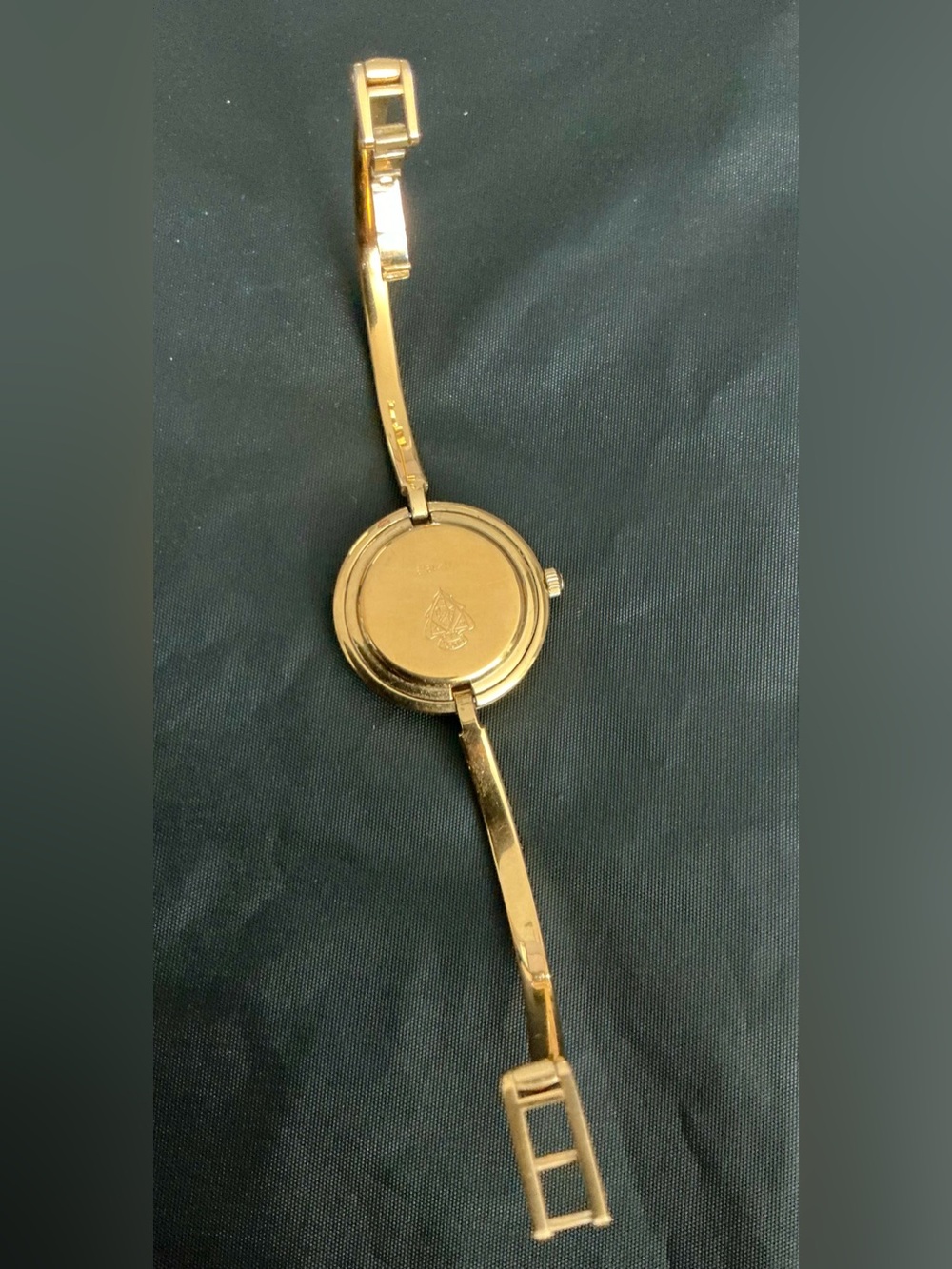 Authentic GUCCI bangle watch set ππ - Picture 12 of 16